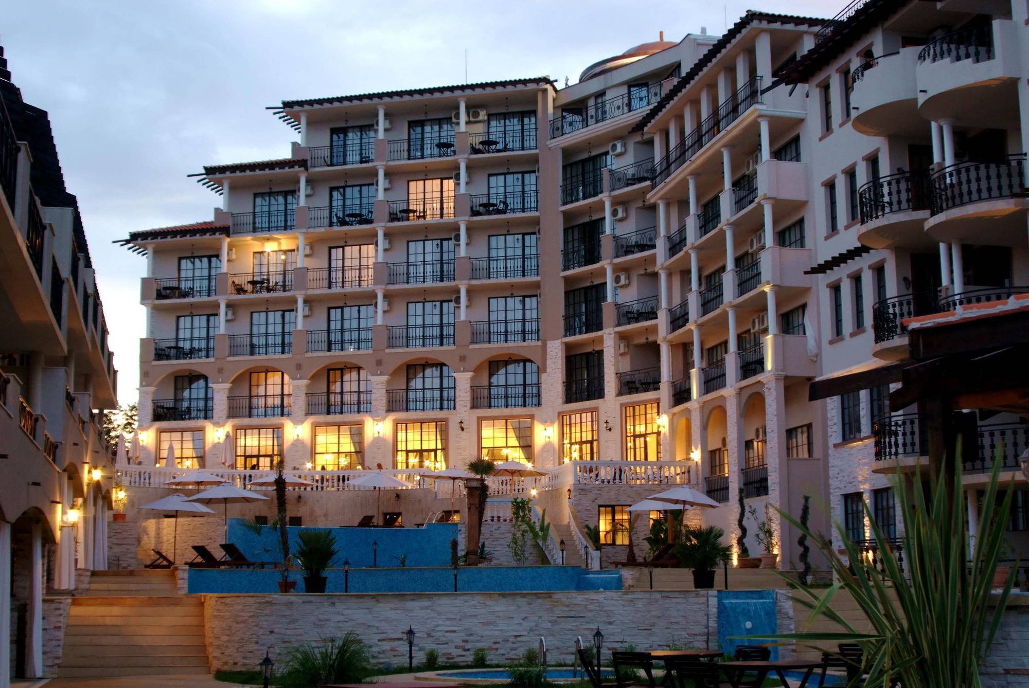 The Cliff Beach Apartments Obzor Exteriér fotografie